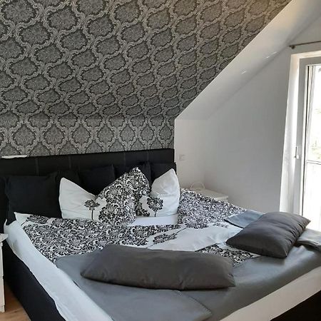 Haus Am Hang; Ferienwohnung Fernblick Stolberg  Luaran gambar