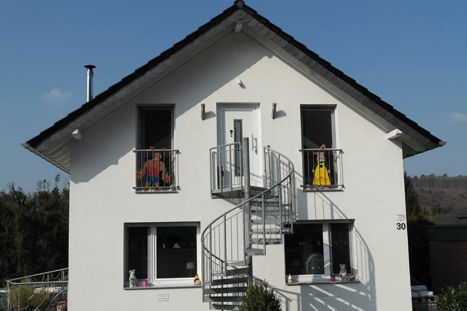 Haus Am Hang; Ferienwohnung Fernblick Stolberg  Luaran gambar